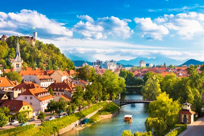 Любляна – один из старинных и замечательных городов Словении! Узнайте, почему его обязательно стоит посетить!