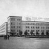 Фото 1967 года. Новое здание проектного института на площади Ленина.
