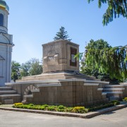 Памятник генералу И. Р. Апанасенко — Ставрополь (Фото 1)