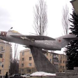 Монумент Самолет — Ставрополь (Фото 2)
